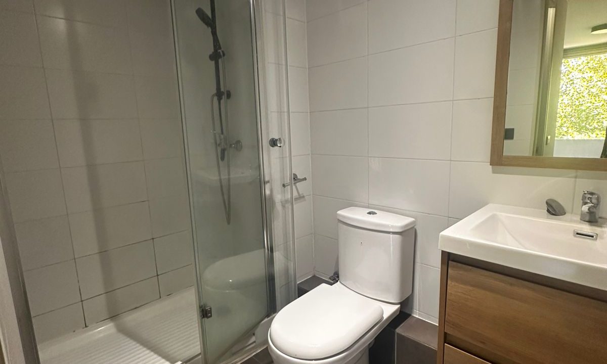 WhatsApp Image 2025-12-30 at 23.45.59 (4)