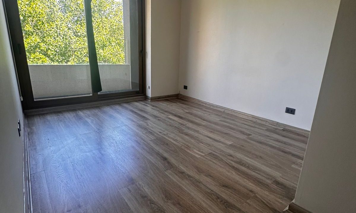 WhatsApp Image 2025-12-30 at 23.46.00 (1)