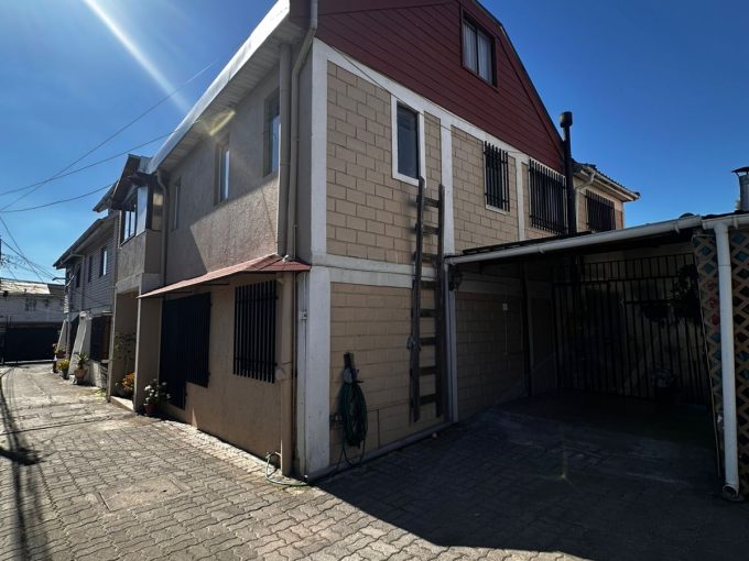 SE VENDE AMPLIA CASA EN CONCEPCIÓN
